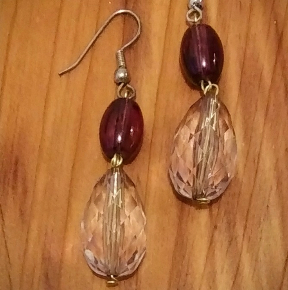 Glass/Plum Earings